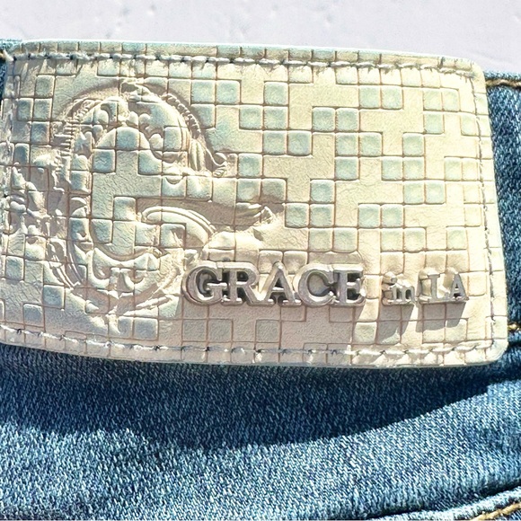 🍓Grace in LA Jeans EL-51611-DK-32 Denim Dark Wash Mid Rise Flare leg Size 28 - Picture 7 of 11